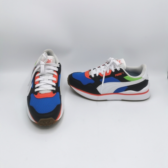 SIZE 4C YOUTH Puma Blue and Black Sneakers EUC B60 - Picture 3 of 8